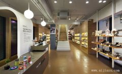 美觀(guān)實(shí)用的個(gè)性女裝專(zhuān)賣(mài)店鋪裝修效果圖